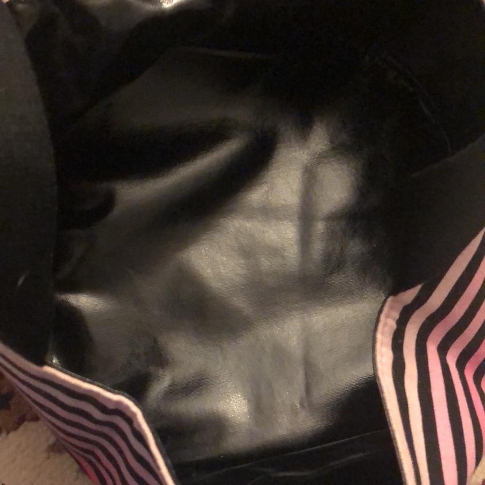 New with tags Victoria secret basket - Picture 4 of 4